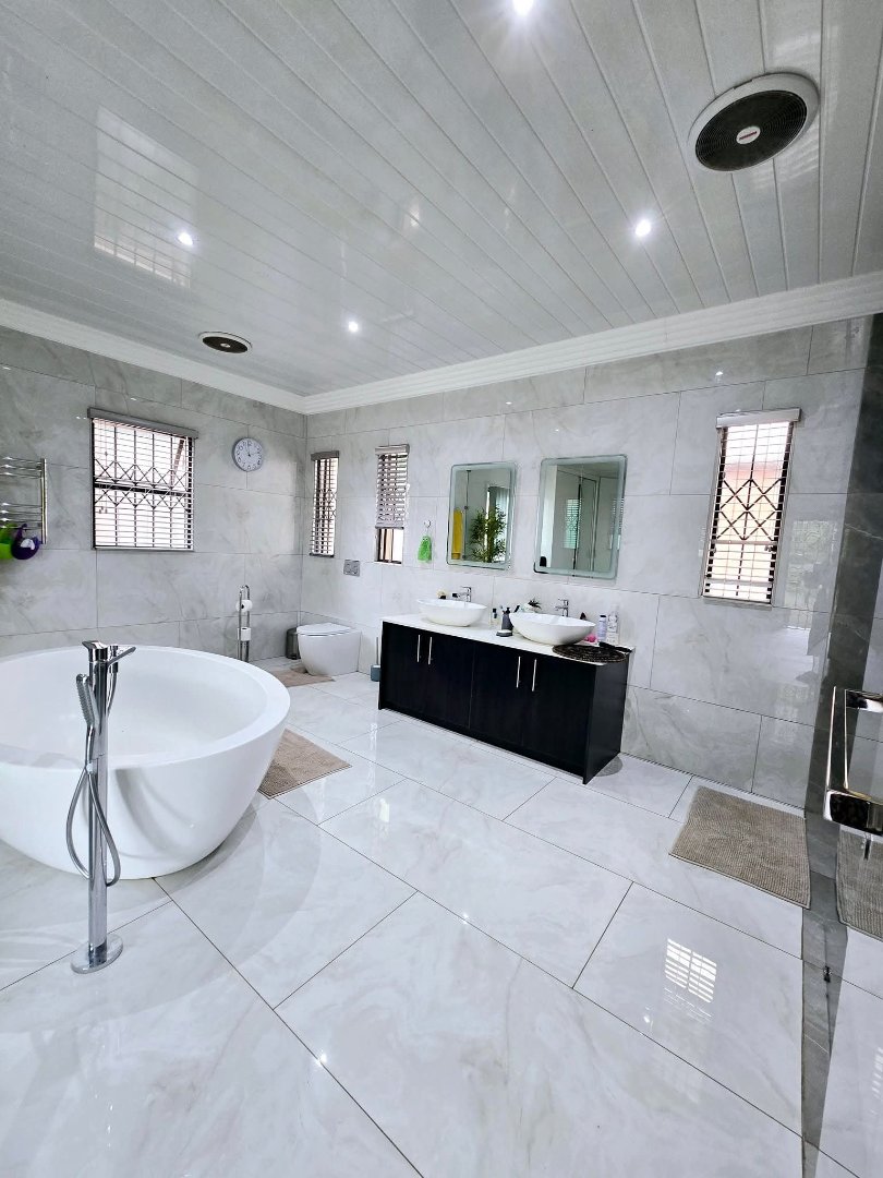 3 Bedroom Property for Sale in La Hoff North West